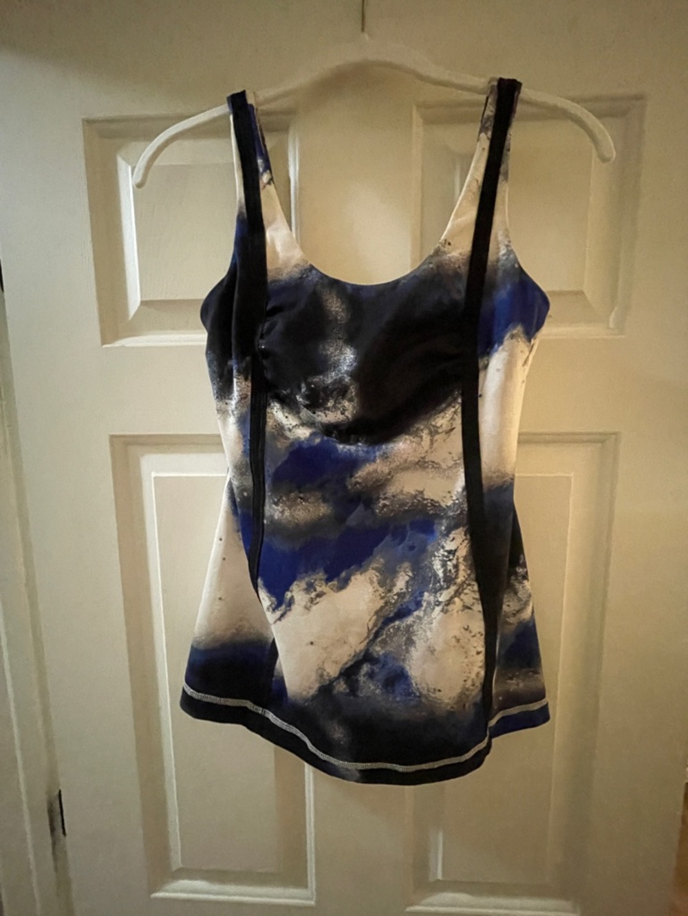Lululemon tank top size 8